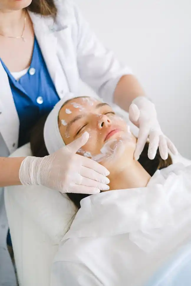 Microneedling and Chinese Medicine: Ancient Wisdom Meets Modern Skincare